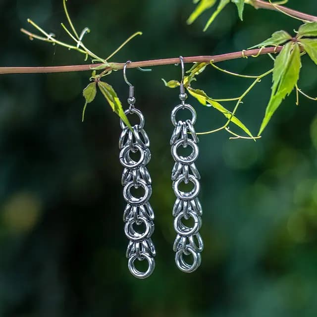 Chainmaille naušnice shaggy loops no