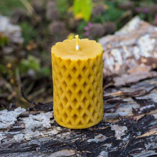 Svíčka ze včelího vosku